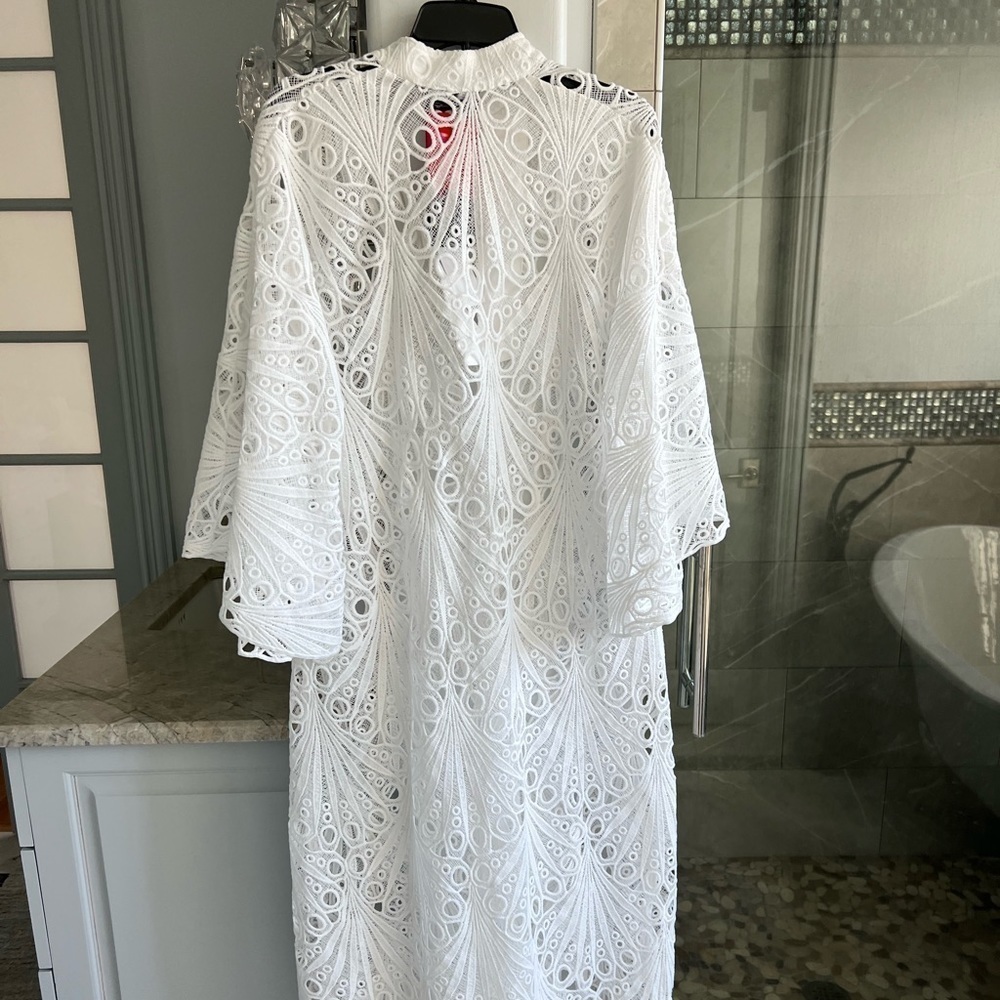 La Vie Style House Lace and Eyelet Caftan Midi-Dress White - Picture 13 of 15